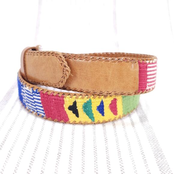 Vintage Guatemalan Embroidered Leather Belt Size 28 Boho Artisan Handmade Artsy - Picture 4 of 8